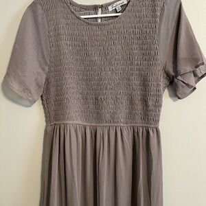 FEHRNVI | Kanyan Midi Dress in Gray